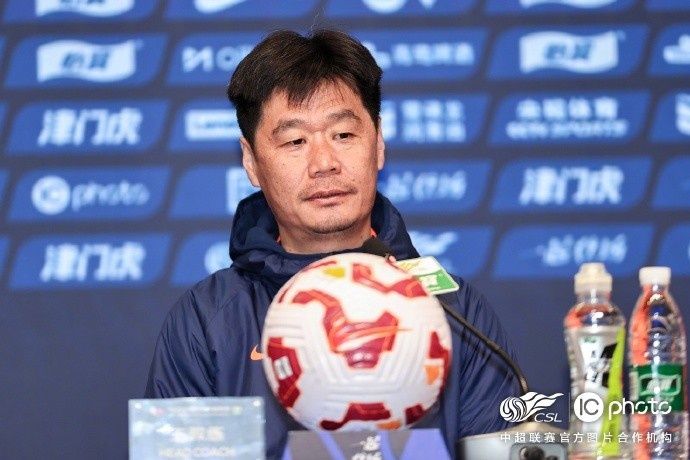 李霄鹏:希望明天比赛能打出一些新的东西,取得一个好的结果