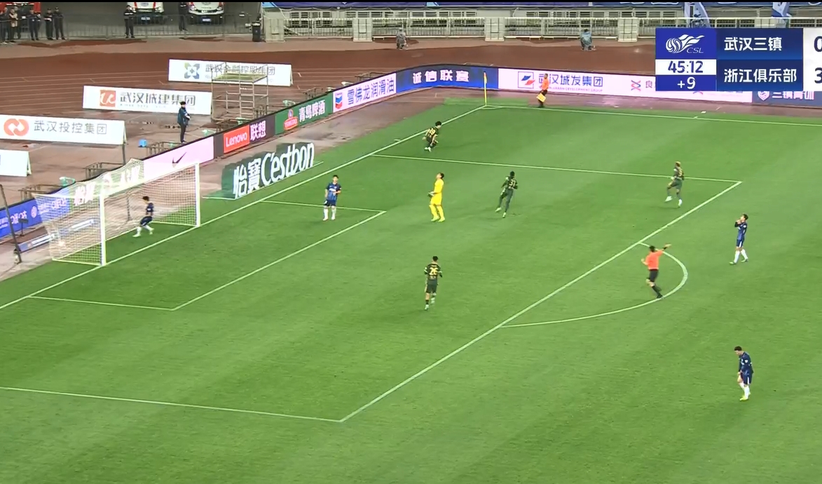 18岁王钰栋中超处子球!三镇后防白给,浙江半场4-0领先