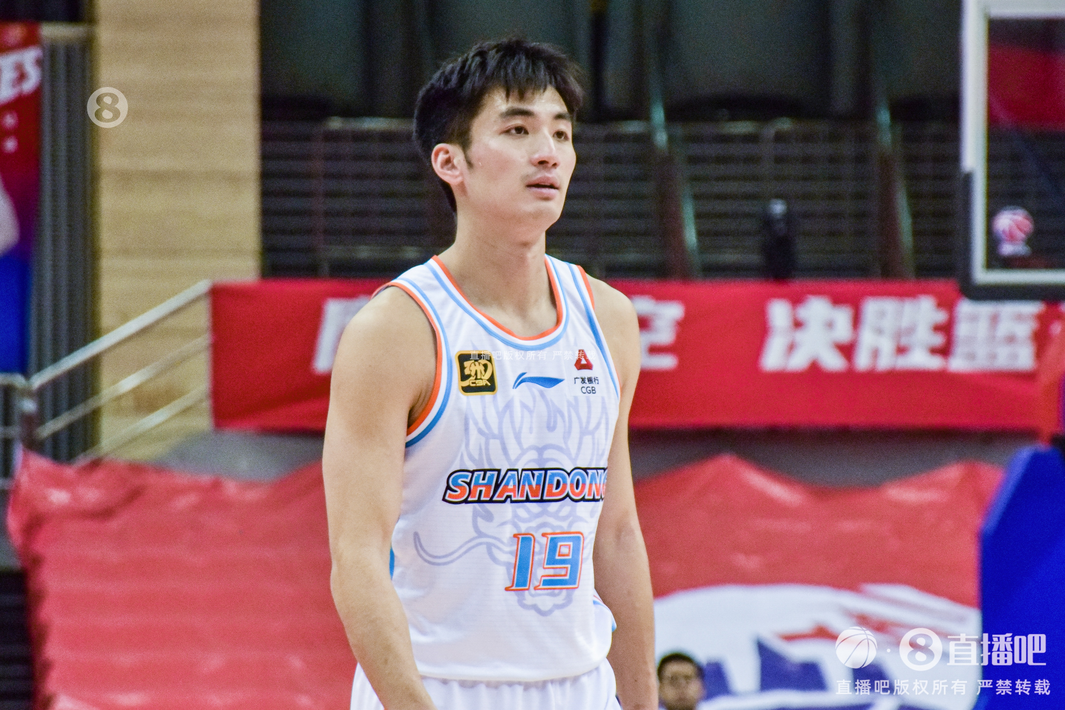 夏晓司:于德豪还得养伤几天 库马杰今天大概率复出
